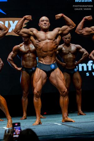 CLASSIC PHYSIQUE +178